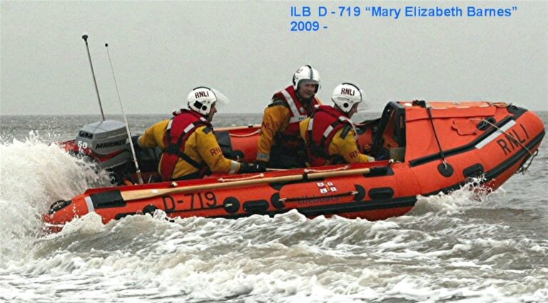 Inshore Lifeboat arrives at Fleetwood RNLI in 2010
